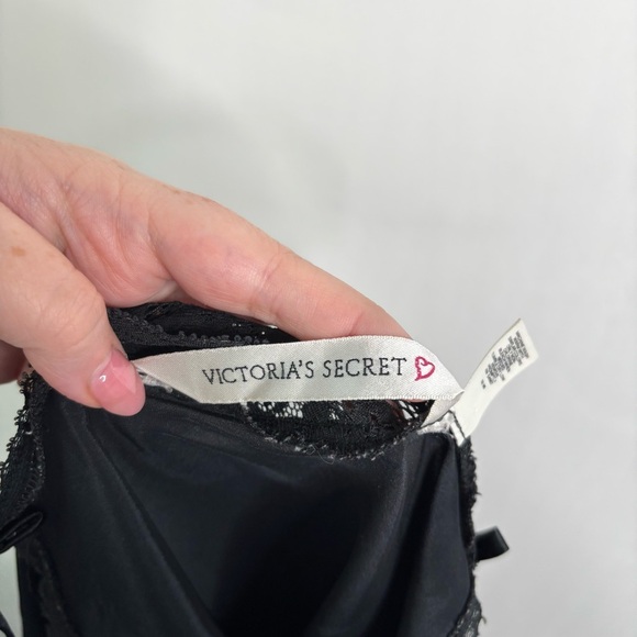 Vintage 90s Victoria's Secret Black Lace Slip Dress size Medium - Picture 8 of 9